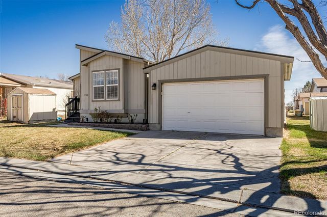 11226 Longview Boulevard, Longmont, CO 80504