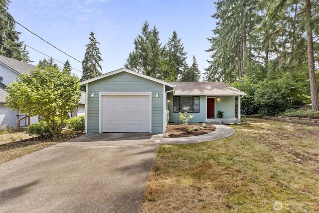 5006 Marian Drive NE, Olympia, WA 98516