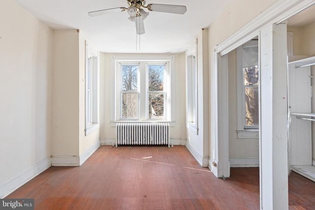 330 4TH STREET, Washington, DC 20003