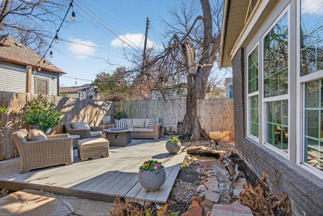 1511 Alston Avenue, Fort Worth, TX 76104