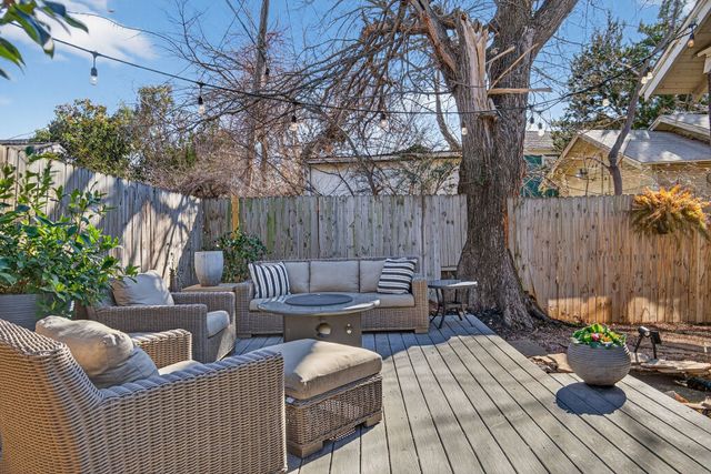 1511 Alston Avenue, Fort Worth, TX 76104