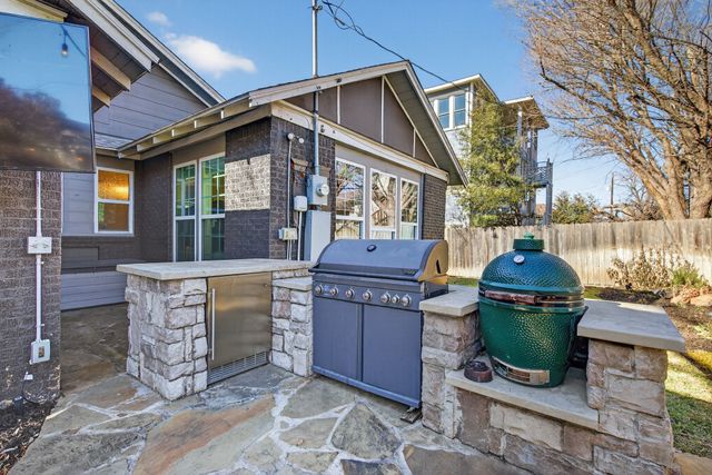 1511 Alston Avenue, Fort Worth, TX 76104