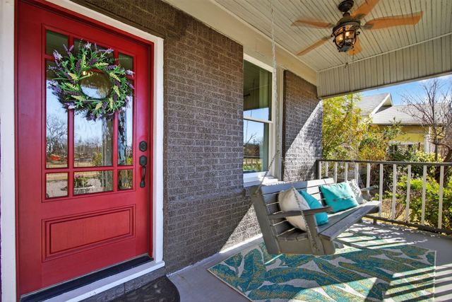 1511 Alston Avenue, Fort Worth, TX 76104