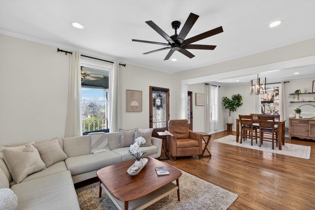 1511 Alston Avenue, Fort Worth, TX 76104