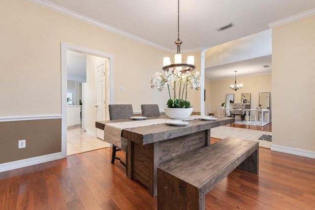 2618 Pinebend Drive, Pearland, TX 77584