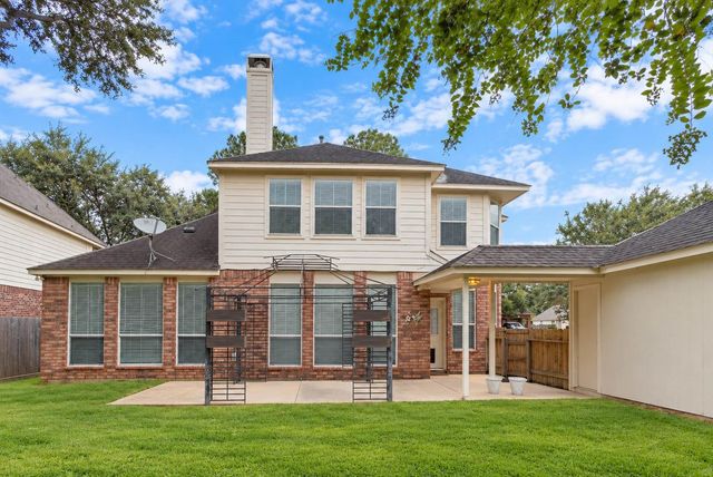 2618 Pinebend Drive, Pearland, TX 77584