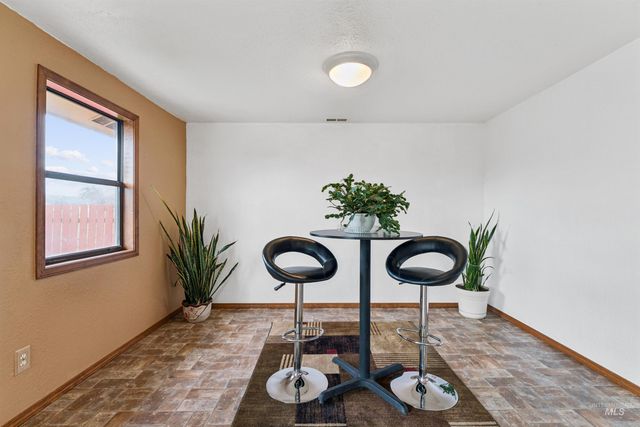 4789 N Bluegrass Ave, Boise, ID 83703