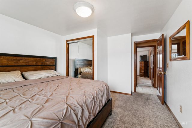 4789 N Bluegrass Ave, Boise, ID 83703