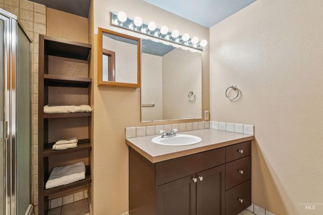 4789 N Bluegrass Ave, Boise, ID 83703