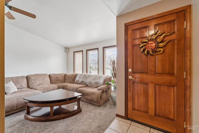 4789 N Bluegrass Ave, Boise, ID 83703