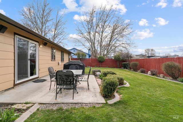 4789 N Bluegrass Ave, Boise, ID 83703