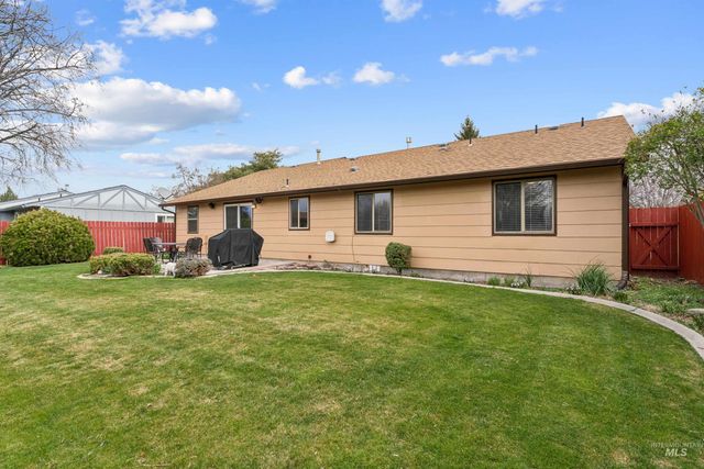 4789 N Bluegrass Ave, Boise, ID 83703