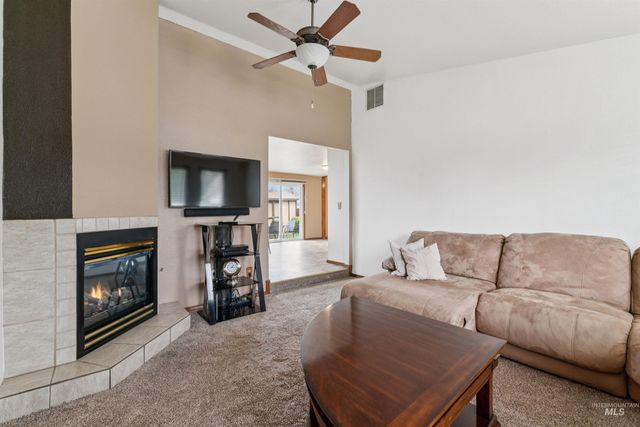 4789 N Bluegrass Ave, Boise, ID 83703