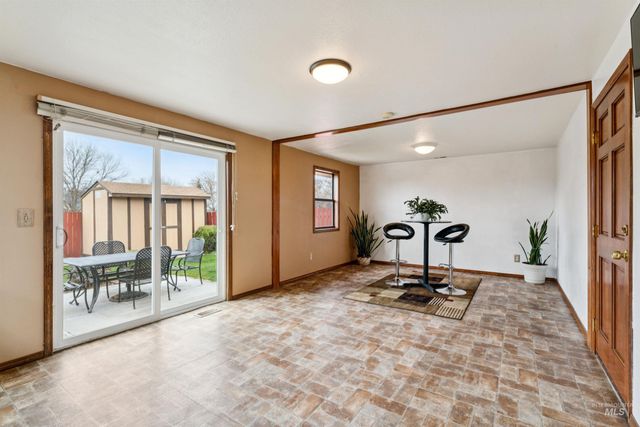 4789 N Bluegrass Ave, Boise, ID 83703