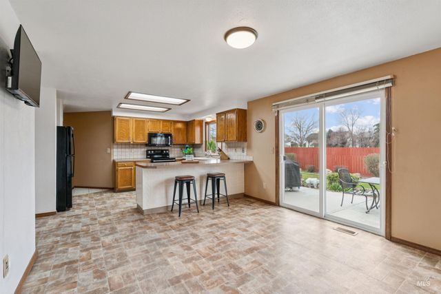 4789 N Bluegrass Ave, Boise, ID 83703