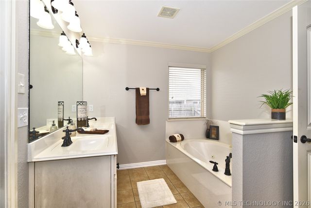 14411 S Toledo Avenue, Bixby, OK 74008