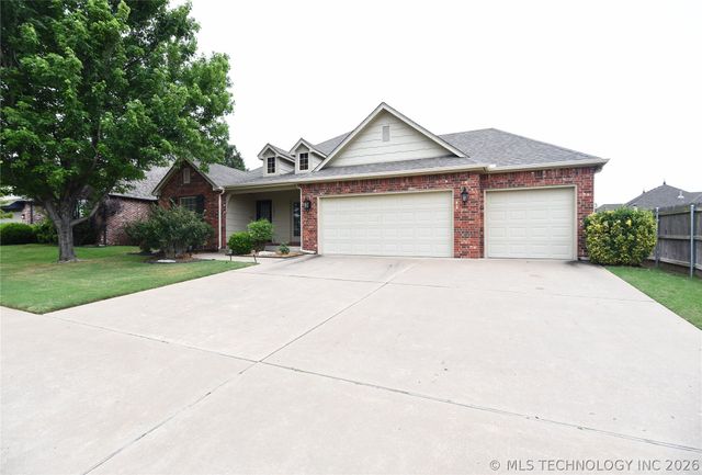 14411 S Toledo Avenue, Bixby, OK 74008
