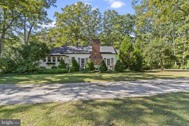8150 FAIRGROUND RD, La Plata, MD 20646