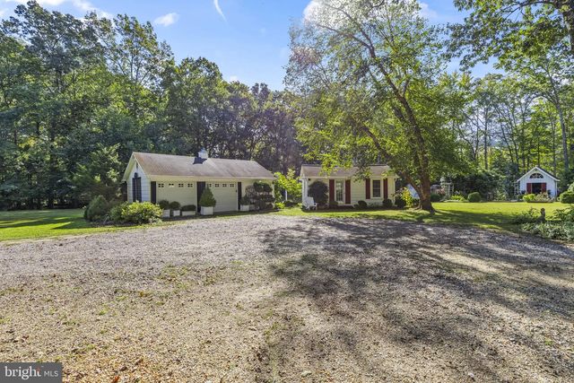 8150 FAIRGROUND RD, La Plata, MD 20646