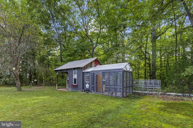 8150 FAIRGROUND RD, La Plata, MD 20646