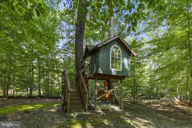 8150 FAIRGROUND RD, La Plata, MD 20646
