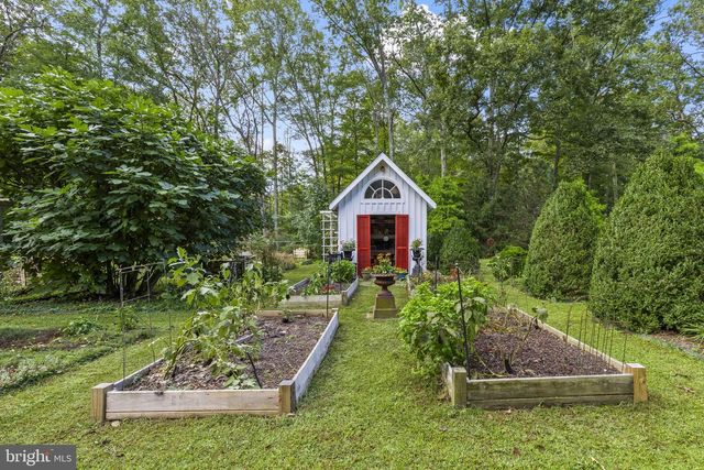 8150 FAIRGROUND RD, La Plata, MD 20646