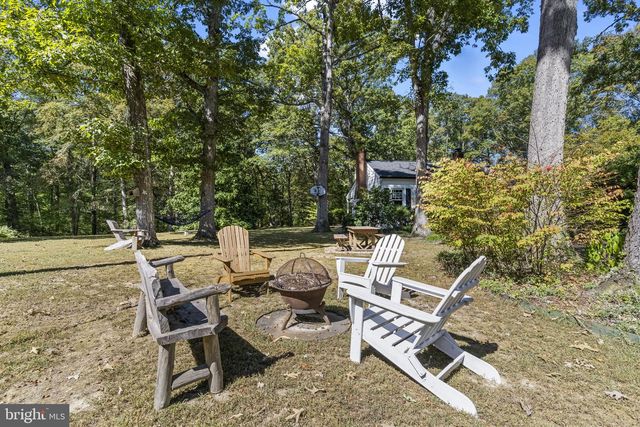 8150 FAIRGROUND RD, La Plata, MD 20646