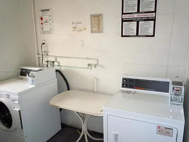 441 NE 195th St 205, Miami, FL 33179