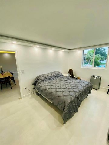 441 NE 195th St 205, Miami, FL 33179