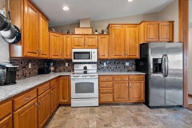 W4992 BEELER DRIVE, Bonduel, WI 54107