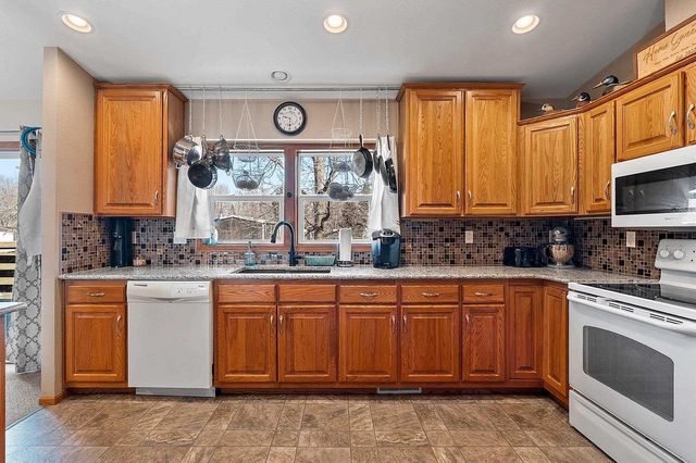 W4992 BEELER DRIVE, Bonduel, WI 54107