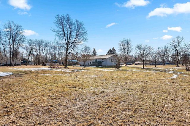 W4992 BEELER DRIVE, Bonduel, WI 54107