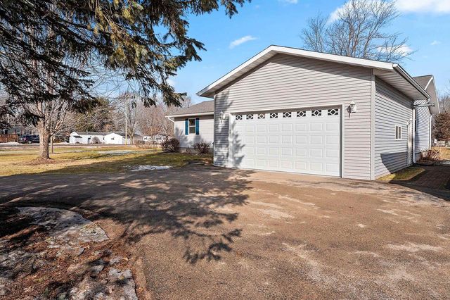 W4992 BEELER DRIVE, Bonduel, WI 54107