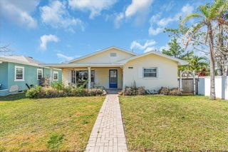 5713 SHORE BOULEVARD S, Gulfport, FL 33707