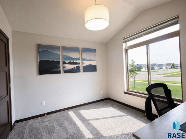 237 Plainside Ave Avenue, Harrisburg, SD 57032