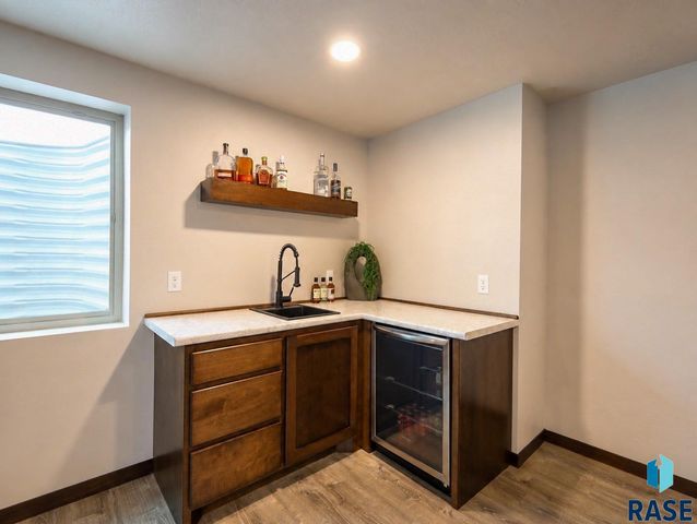 237 Plainside Ave Avenue, Harrisburg, SD 57032