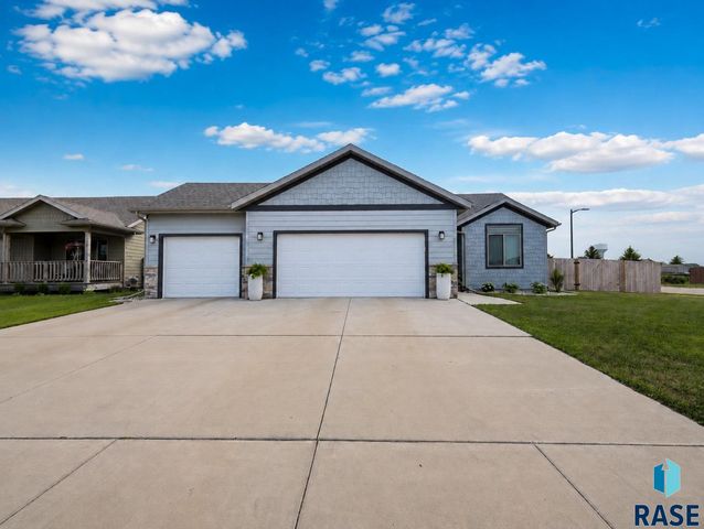 237 Plainside Ave Avenue, Harrisburg, SD 57032
