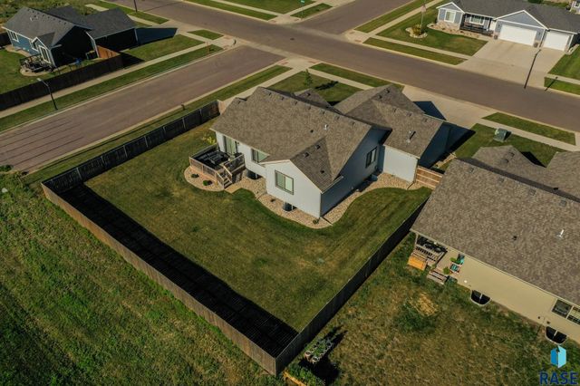 237 Plainside Ave Avenue, Harrisburg, SD 57032