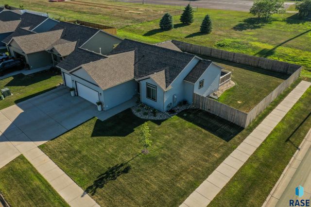 237 Plainside Ave Avenue, Harrisburg, SD 57032