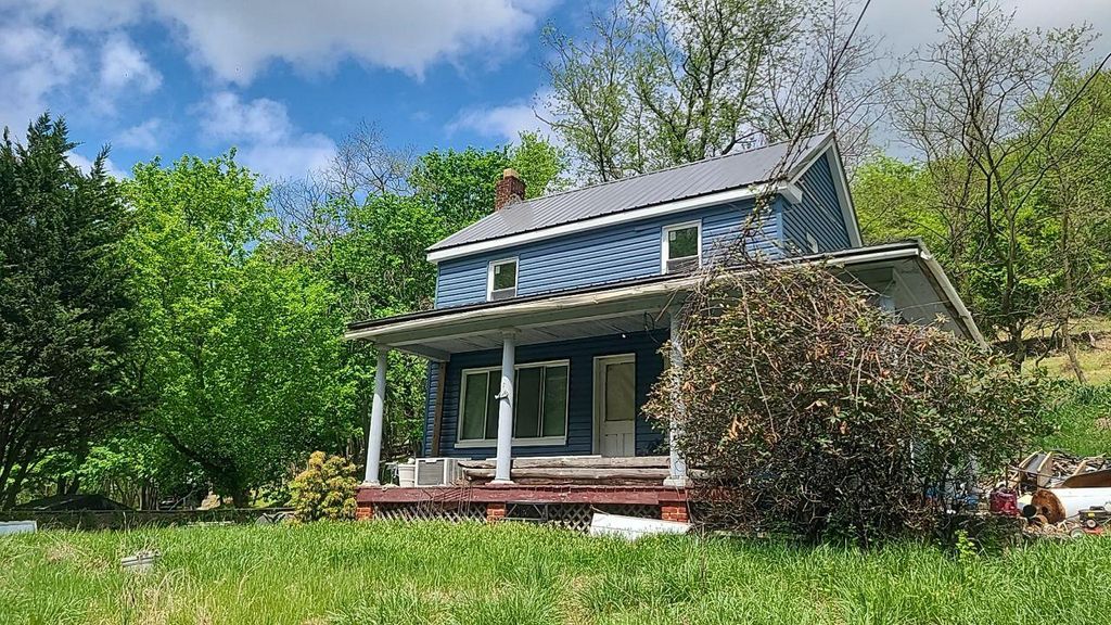 Image 2 of property listing at 6311 OLD NATIONAL PIKE, Boonsboro, MD 21713