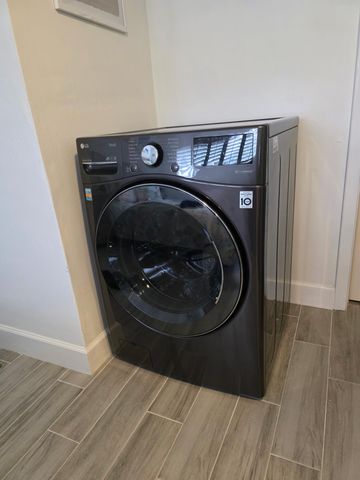 2100 NE 38th Street 229, Lighthouse Point, FL 33064