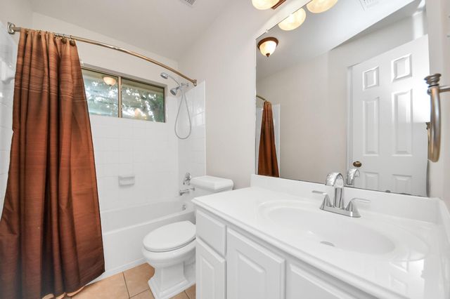 10207 Thornleaf Lane, Houston, TX 77070