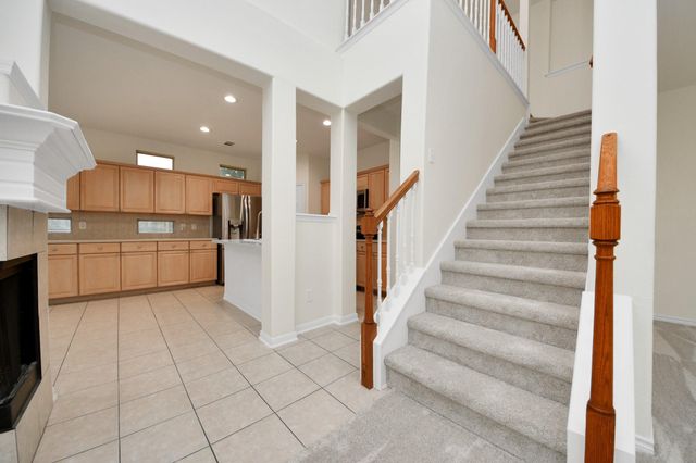10207 Thornleaf Lane, Houston, TX 77070