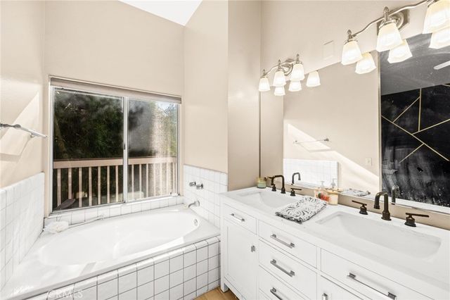 44004 Northgate Avenue, Temecula, CA 92592