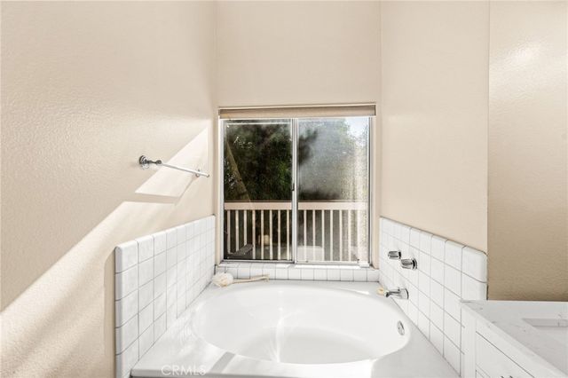 44004 Northgate Avenue, Temecula, CA 92592