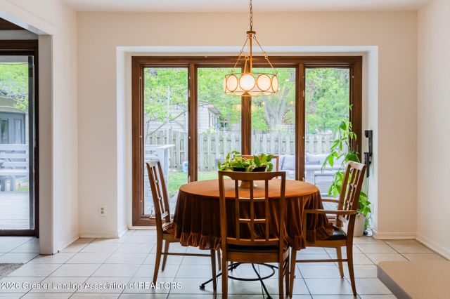 2075 Shagbark Lane, Okemos, MI 48864