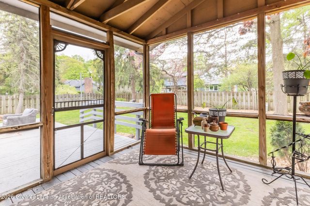 2075 Shagbark Lane, Okemos, MI 48864