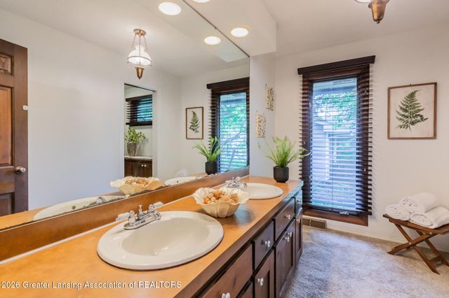 2075 Shagbark Lane, Okemos, MI 48864