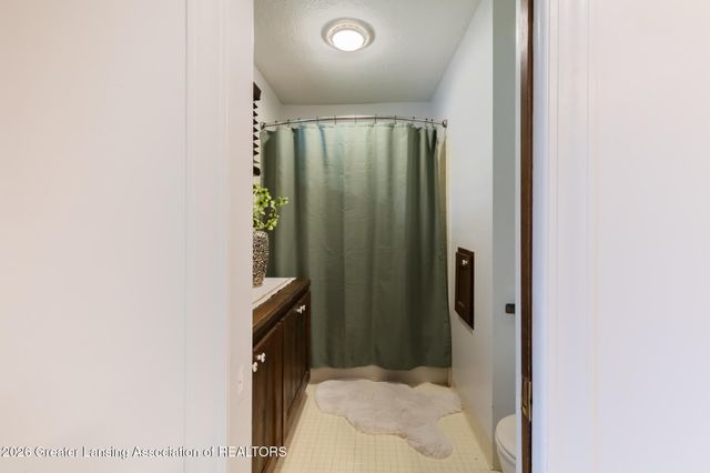 2075 Shagbark Lane, Okemos, MI 48864