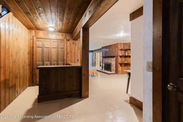 2075 Shagbark Lane, Okemos, MI 48864